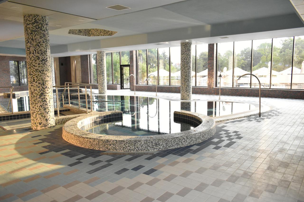 Hotel President Spa Baile Felix Exterior photo